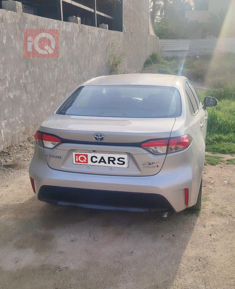 تۆیۆتا کۆرۆلا